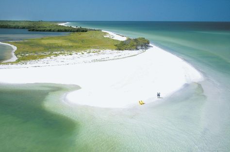 SIESTA KEY, Fla. — The sand on Siesta Beach on Florida's Gulf Coast is as fine as powdered sugar, a pure, sparkling white and soft as a kitten's Caladesi Island, Caladesi Island State Park, Best Beach In Florida, Fl Beaches, Honeymoon Island, Siesta Key Beach, Beach Pink, Beach Honeymoon, Clearwater Florida