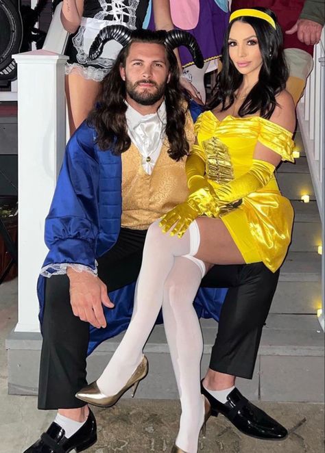 Couples Costume Ideas Brunette, Beauty Beast Costume, Halloween Couple Costumes Disney Princess, Beauty And The Beast Halloween Couple, Beauty And The Best Couple Costume, Film Couple Costumes, Belle And Adam Costume, Halloween Costumes Beauty And The Beast, Pocahontas Couple Costume