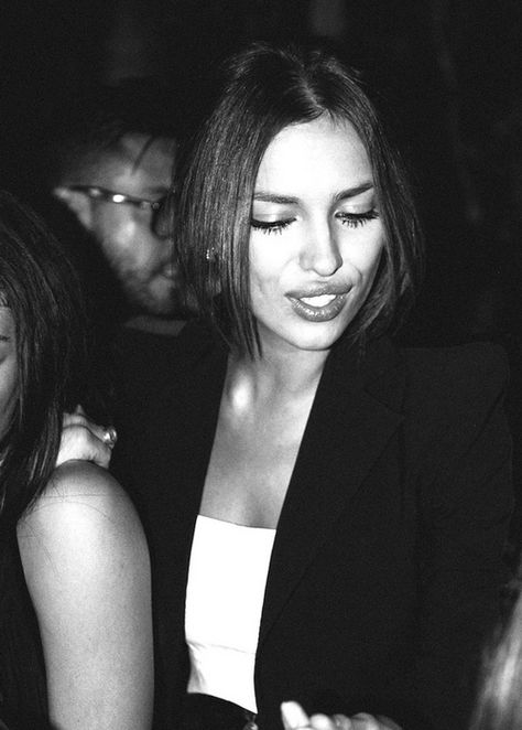 irina shayk Irina Shayk Black And White, Irina Shayk, Perfect Body, Black Jacket, Black And White Photography, Fashion Models, Style Me, Fashion Outfits, Black And White