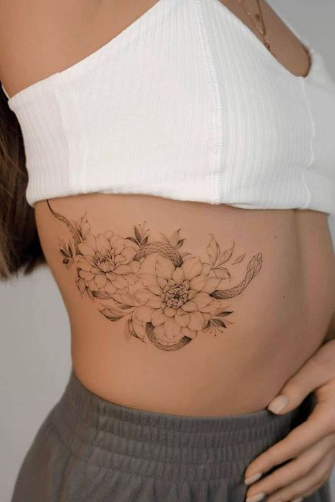 Tattoo On Waist, Snake Tattoo Ideas For Men, Waist Tattoo, Snake Tattoo Ideas, Stomach Tattoos Women, Waist Tattoos, Underboob Tattoo, Thai Tattoo, Tattoo Ideas For Men