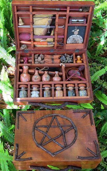 Pagan Crafts, Witchy Crafts, Wicca Witchcraft, Idee Cosplay, Witch Aesthetic, Witches Brew, Green Witch, Kitchen Witch, Witchy Vibes