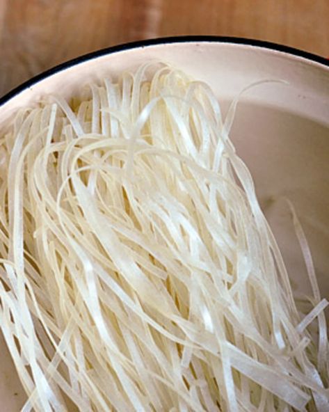 Cooking Basics: How to Cook Rice Noodles | Kitchn Thai Rice Noodle Recipes, Chinese Rice Noodles, Pad Thai Rice Noodles, Salad Appetizer Cups, Thai Rice Noodles, Noodle Salad Cold, Rice Noodle Recipes, Wheat Noodles, Noodle Recipes Easy