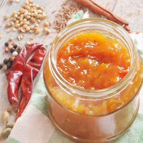 Mango chutney. Mango Chutney Recipe, Mango Desserts, Spreads Recipes, Traditional Indian Food, Pesto Dip, Mango Jam, Mango Dessert, Rasa Malaysia, Mango Chutney