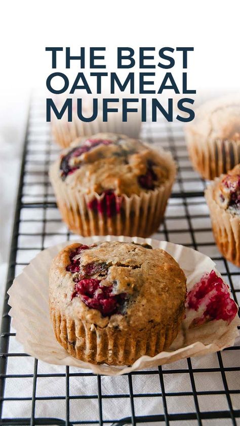 Oat Raspberry Muffins, Oatmeal Berry Muffins, Raspberry Oatmeal Muffins, Snack Muffins, Raspberry Muffin Recipes, Oatmeal Muffin, Muffins Blueberry, The Best Oatmeal, Raspberry Oatmeal