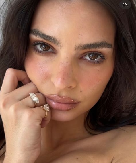 Emily Ratajkowski Makeup, Emily Ratawosky, Emrata Style, Dag Make Up, Elegantes Makeup, Mekap Mata, 20 Makeup, Date Night Makeup, Flot Makeup