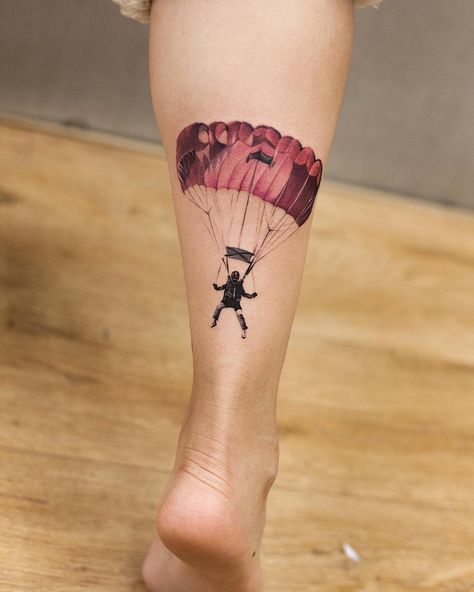 parachute. #tattoos #tattooed #tattoo #thebesttattooartists #art #beijing #ink #tattoos #tattooed #inkedmag #instagram @instagram #chinese… Parachute Tattoo, Atom Tattoo, Calf Tattoo Men, Pisces Tattoo Designs, Skulls Tattoo, Tattoos Pictures, Pisces Tattoos, Tattoos For Women Flowers, Cool Tattoos For Guys