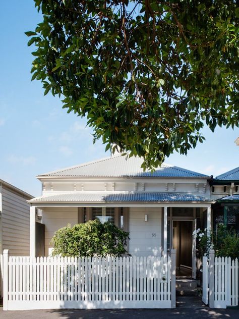 South Melbourne Home by Rob Ryan Projects | est living