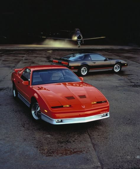 1987 Pontiac Firebird, Muscle Car Ads, Trans Am Firebird, 80s Cars, Night Rider, Chevy Nomad, Pontiac Fiero, Vintage Hot Rod, Pontiac Trans Am