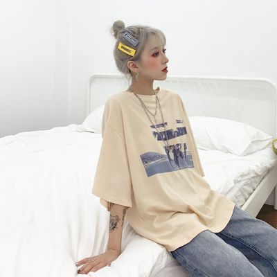 Oversize vintage palm tree t shirt beige Vaporwave Illustration, Streetwear Illustration, Pastel Harajuku, Vaporwave Cyberpunk, Oversized Shirt Outfit, Oversize Tshirt Outfits, Purple Holographic, Beige Shirt, Outfit Korean