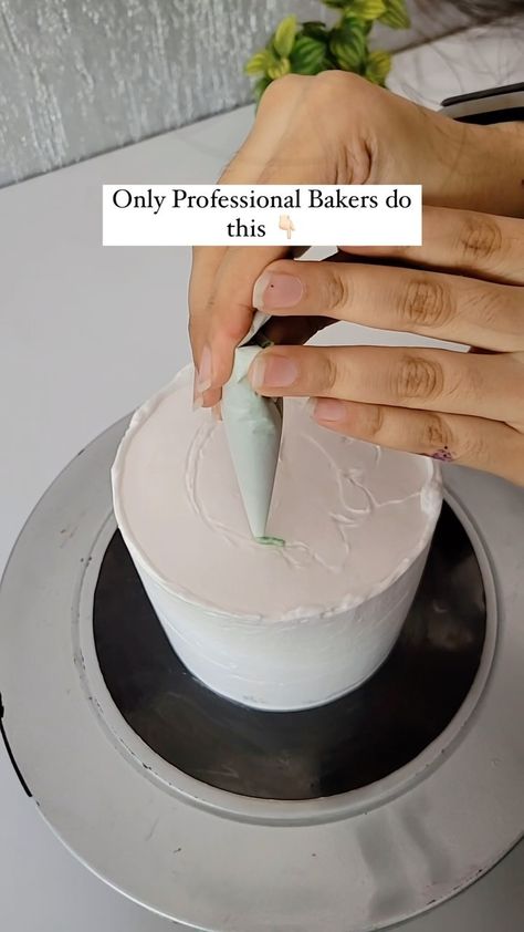 Mehr Madhav | Cake Artist | Mumbai Baker | Parchment paper cones are often preferred for writing over piping bags because they offer more control and precision when decorating with… | Instagram Quirky Cakes, Cake Piping Designs, Anniversary Picnic, Cake Piping Techniques, Baking Hobby, Hummingbird Cake Recipes, Hulk Birthday, Decorator Frosting, Frosting Techniques