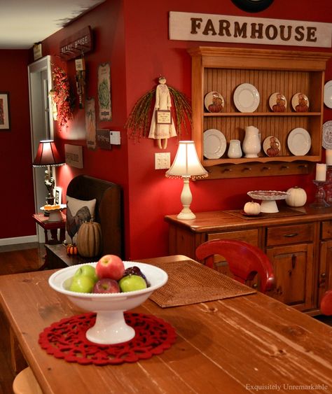 Fall Farmhouse Kitchen Red Kitchen Walls Paint, Red Walls Kitchen, Red Wall Kitchen, Kitchen With Red Walls, Country Red Kitchen, Farmhouse Trailer, Red Farmhouse Kitchen, Americana Kitchen Decor, Rustic Mudroom