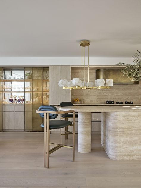 Dining Room Modern Organic, Material Showroom, Luxury Apartment Kitchen, Anson Smart, Sunset Kitchen, Organic Interiors, French Oak Flooring, Vogue Living, Modern Beach House