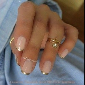 Mail Designs Elegant, Neutral Everyday Nails, New Year’s Nails Short, Nails With Gold Tips, Gold Tip Nails, French Manicure Designs, Nagel Inspo, Manicures Designs, Cute Nail Art