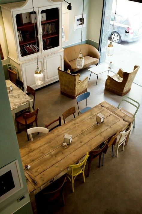 Bakery Shop Design, Café Design, Small Coffee Shop, Conversation Area, Cute Coffee Shop, Cafe Seating, Design Café, Interior Vintage, Coffee Shops Interior