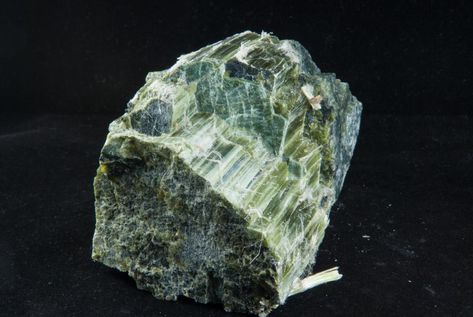 Tremolite Crystal Meaning, Picture Of A Person, Heart Conditions, Earth Gift, Abc Order, Gemstone Meanings, Crystal Meanings, Craft Materials, Stones And Crystals