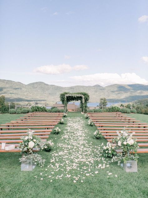 Hill Top Wedding, Mountain Top Inn Vermont Wedding, New Hampshire Wedding Venues, Outdoor Venue Ideas, Green Mountain Wedding, Mountain Top Wedding Ceremony, Wedding Palate, Chittenden Vermont, Hillside Wedding