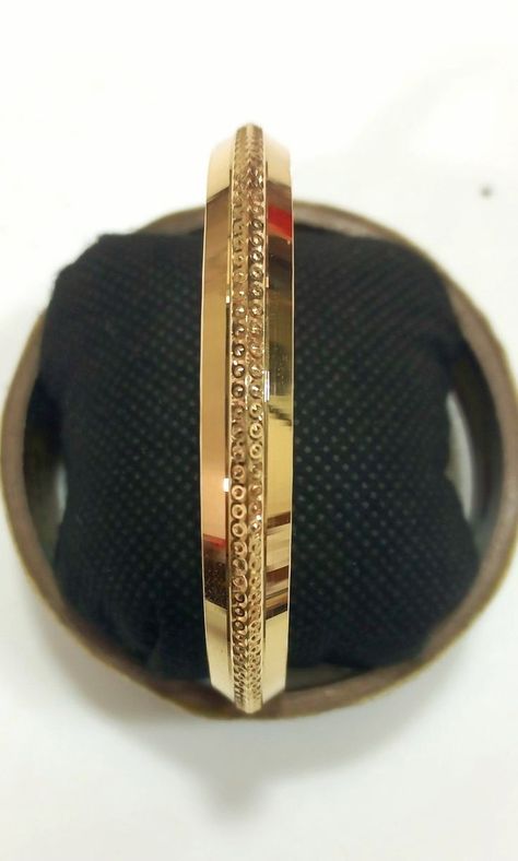 Gents Bangle Gold, Boys Kada Design Gold, Punjabi Kada Designs Gold For Men, Gents Kada In Gold, Gold Bengal, Punjabi Kada, Gents Kada, Man Gold Bracelet Design, Baby Jewelry Gold