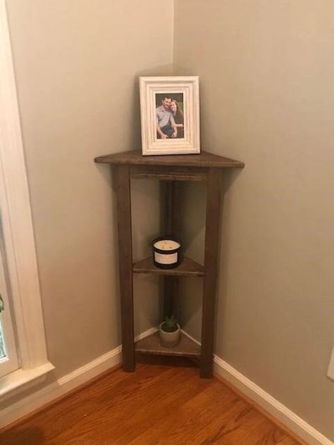 Corner Table Ideas, Small Corner Table, Homemade Christmas Presents, Table With Shelves, Corner Furniture, Corner Table, Small Corner, Corner Shelves, Wood Table