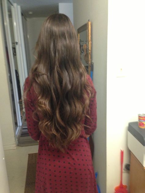 Length Long Hair Hip Length, Waist Length Hair With Bangs, Long Wavy Brown Hair Aesthetic, Hair Waist Length, Very Long Brown Hair, Hip Length Hair, Grow Long Healthy Hair, Brown Hair Inspiration, Waist Length Hair