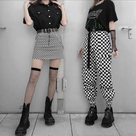 Artist Hue, Egirl Fashion, E Girl Outfits, Dark Outfits, E Girl, Future Outfit, Alt Fashion, Gothic Outfits, Alternative Outfits