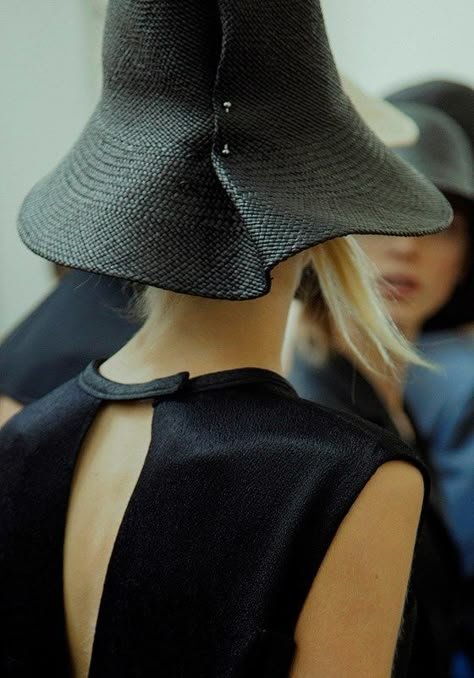 How To Have Style, Jill Sander, Mode Chanel, Lauren Hutton, Beautiful Hats, Bad Hair, Mode Vintage, Mad Hatter, Jil Sander