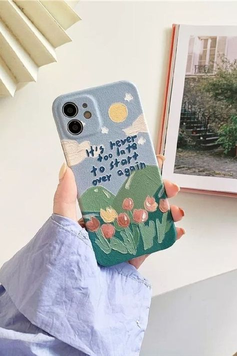 Handmade Cases Paint, Painted Iphone Cases Diy, Phone Case Art Ideas, Paint On Phone Case, Phone Cover Painting Ideas, Aesthetic Iphone Cases Diy, Case Iphone Design, Iphone 11cases, Phone Cases Painting