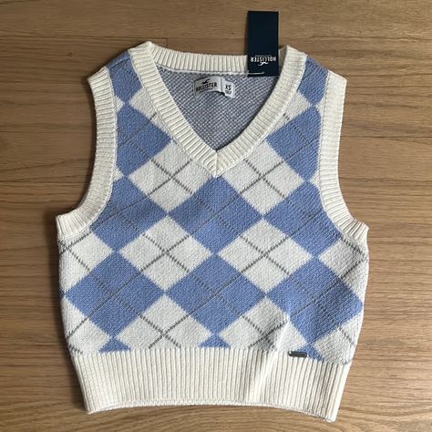 Sleeveless sweater vest