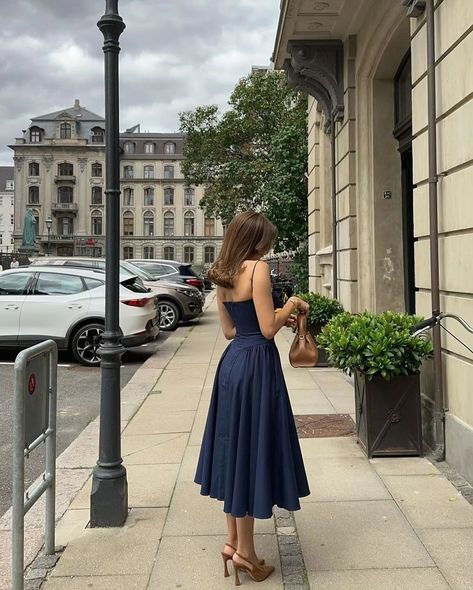 Dressing up for no reason just because I feel like it! 💐🦋💖 Midi Dress A Line, Dresses Navy Blue, Grey Floral Dress, Prom Girl Dresses, Black Polka Dot Dress, Pinterest Outfits, Holiday Dress, Wedding Dress Long Sleeve, Navy Blue Dresses