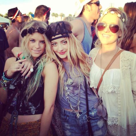 Black flower headband, yes plz 2016 Coachella, 2015 Coachella, Coachella 2025, 2014 Coachella, 2014 Core, Coachella 2014, Electric Style, Coachella 2015, Coachella 2016