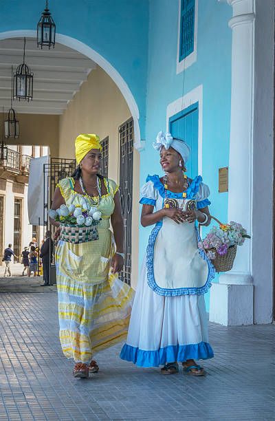 Cuban Street Style, Cuba Traditional Clothing, Traditional Latin American Clothes, Afro Cuban Culture, Caribbean Culture West Indies, Cuban Clothes, Cuban Clothing, Cuban Aesthetic, Cuban Party Theme