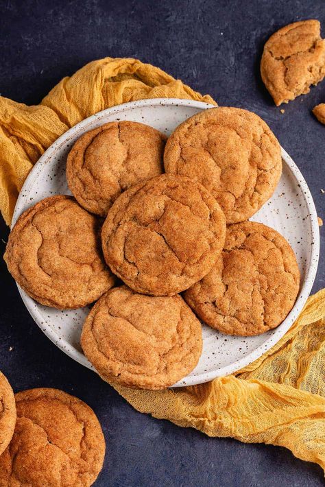 Vegan Pumpkin Snickerdoodle Cookies, Vegan Pumpkin Snickerdoodles, Vegan Fall Dessert, Vegan Snickerdoodles, Baking Vegan, Pumpkin Snickerdoodles, Vegan Pumpkin Spice, Vegan Pumpkin, Pumpkin Cookies