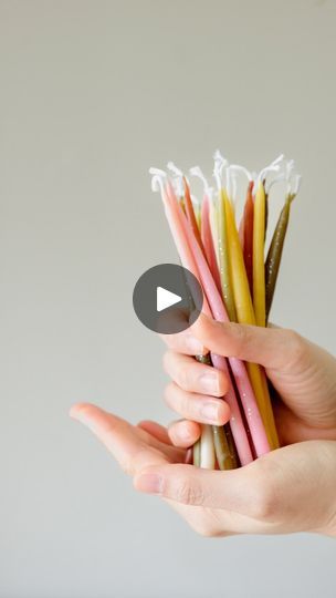 178K views · 29K reactions | I reuse old paper frames to create handmade, beeswax-dipped birthday candles, each equipped with a wick. These candles are easy to use, allowing you to work efficiently with up to 16 wicks at a time.

#beeswax #processing #beeswaxcandles #handdippedcandles #candlemaking #celebration #birthdaycandles #thincandle #cakedecorating #bentocake #bentocandles #candlesofinstagram #satisfyingvideos #reelsinstagram #giftideas #gift #candles | Hormscent | Benson Boone · There She Goes Gift Candles, Hand Dipped Candles, Benson Boone, There She Goes, Cards Ideas, Paper Frames, Beeswax Candles, Old Paper, Art Class