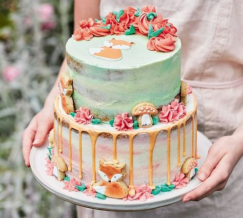 Celebrate 10 years of The Great British Bake Off with these scrumptious showstoppers Great British Bake Off Showstoppers, Showstopper Cakes, Pineapple Flowers, The Great British Bake Off, White Buttercream, Vanilla Paste, British Bake Off, Great British Bake Off, Bake Off