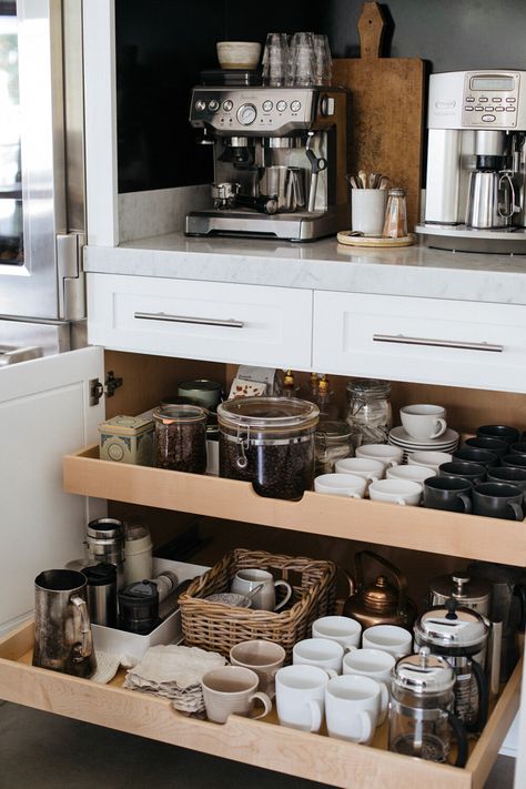 Kaffe Station, Kitchen Coffee Station, Coffee Bar Ideas Kitchen Counter, Heather Bullard, Kitchen Built Ins, Coffee Station Ideas, Coffee Station Kitchen, Coin Café, Coffee Bar Station