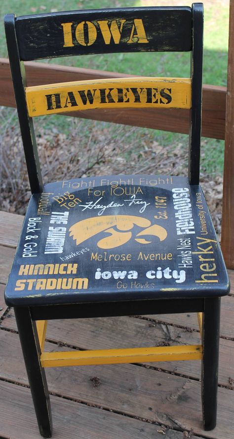 Hand painted Iowa Hawkeye Chair painted by ME :) Iowa Hawkeyes Diy, Basketball Diy, Iowa Football, Kansas Basketball, Iowa Hawkeye Football, Sport Chair, Iowa Hawkeye, Iowa City, Painted Chairs