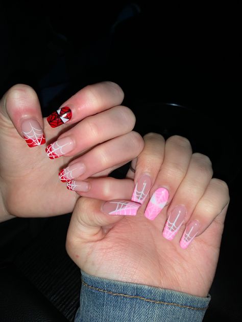 Matching Nails To Get With Your Bestie, Matching Nails For Mom And Daughter, Nail Designs Matching Bff, Cute Nails To Match With Friends, Matching Nails With Best Friend Short, Best Friend Nail Designs, Best Friend Heart Nails, Y2k Nail Inspo Hello Kitty, Matching Nails With Your Best Friend