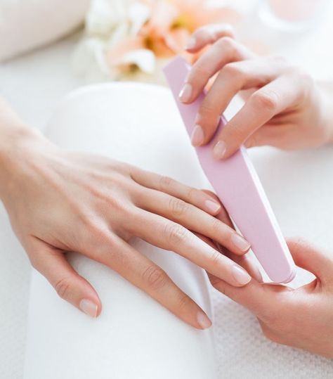 Do you need to break up with your hairstylist? Manicurist? Esthetician? Here's a guide on how to do it the right way. Filing Nails, Ongles Gel French, Dry Cuticles, Nail Problems, Nagel Tips, Vernis Semi Permanent, Nail Fungus, Manicure Y Pedicure, Healthy Nails