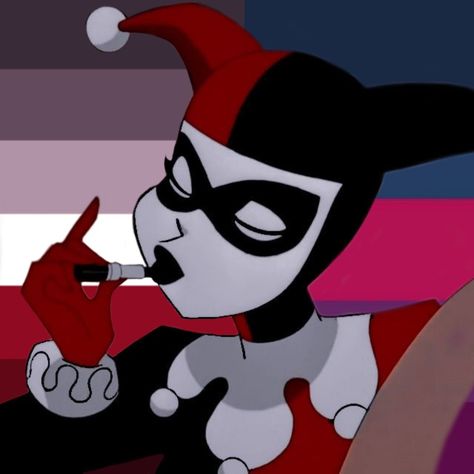 Harley quinn icon with the misandrist flag and the evil bisexual flag in the background Batman Tas, Harley Quinzel, Leona League Of Legends, Harleen Quinzel, Harley Quinn Artwork, Harley Quinn Comic, Dc Icons, Dc Villains, 90s Cartoons