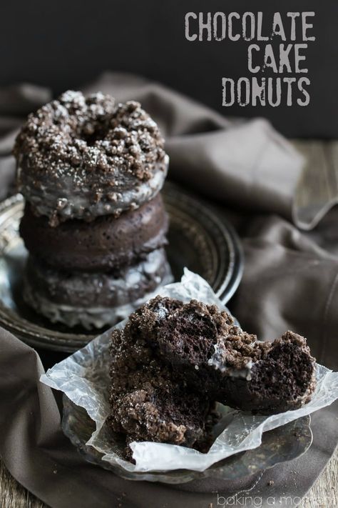 Cake Donuts Baked, Cookie Recipes Oatmeal Raisin, Chocolate Crumbs, Homemade Donuts Recipe, Baked Donut Recipes, Bourbon Chicken, Haitian Food Recipes, Homemade Donuts, Doughnut Recipe