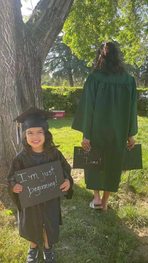 Preschool and Senior sibling graduates! Once is just beginning and the other is done! #graduationphotos #seniorphotos #preschoolgradphotos #siblinggrads #13yearsapart Graduation Pictures With Younger Sibling, Sibling Senior Picture Ideas, Siblings Graduation Pictures, Big Sister Little Sister Graduation Pictures, Brother Sister Graduation Pictures, Sibling Senior Pictures, Brother And Sister Graduation Pictures, Graduation Pictures With Siblings, Sibling Graduation Pictures