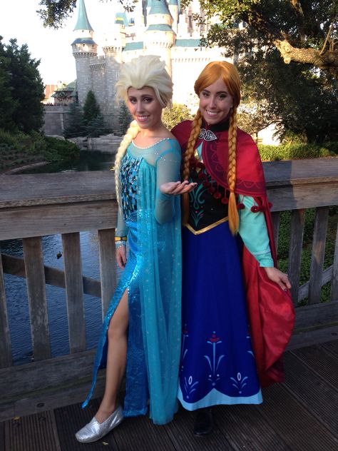 Elsa and Anna at Mickey's Not So Scary Halloween Party #elsa #anna #frozen #mnsshp #frozencostumes #halloween Elsa Halloween, Anna Costume, Not So Scary Halloween Party, Elsa Costume, Not So Scary Halloween, Elsa And Anna, Holloween Costume, Scary Halloween Party, Creative Valentines