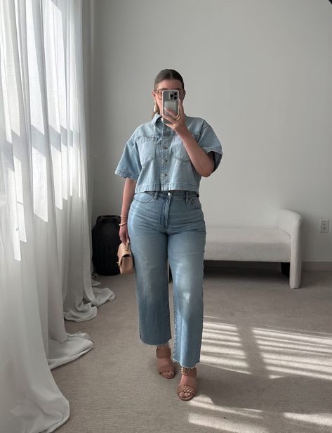 DENIM OUTFITS FOR SPRING: http://www.juliamarieb.com/2024/03/17/spring-outfits:-denim-sets,-dresses-&-jumpsuits/ Casual Denim Outfits Women, Plus Size Denim Outfits, Casual Jumpsuit Outfit, Creative Style Outfits, Denim Dress Outfit Ideas, Chic Denim Outfits, Denim Dress Style, Denim On Denim Outfit, Curvy Casual Outfits