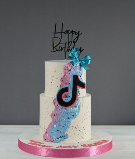 Tiktok Birthday Cake, Tiktok Cake, Tiktok Birthday, Sibling Birthday Parties, 9th Birthday Cake, 8th Birthday Cake, Tic Toc, Kids Cakes, Sour Candy