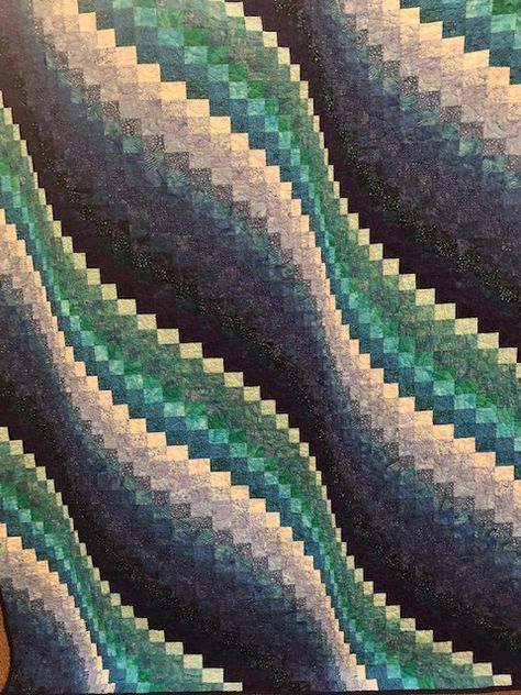 Scrappy Bargello Quilt, Christian Quilts, Dm Board, Bargello Quilt Patterns, Asian Quilts, Quilts Modern, Bargello Quilt, Education Poster Design, Structural Drawing