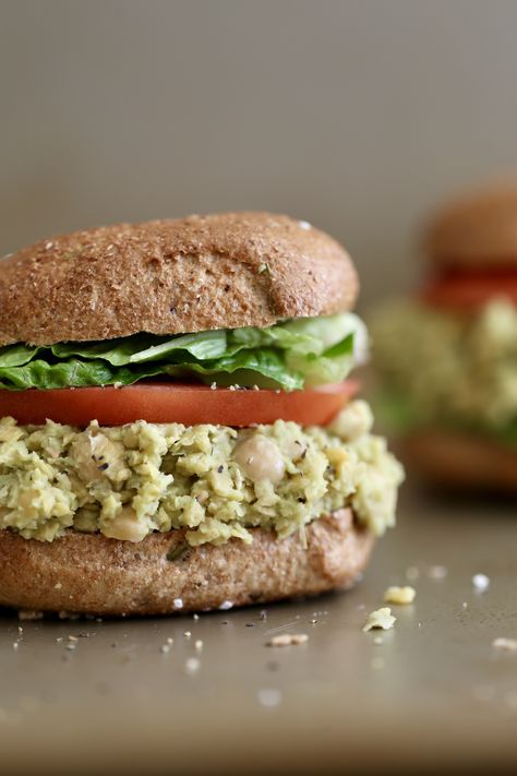 Lemon Avocado Chickpea Mash Avocado Chickpea Salad, Avocado Protein, Chickpea Mash, Best Avocado Recipes, Dip For Veggies, Avocado Chickpea, Chickpea Salad Sandwich, Tempeh Bacon, Plant Based Recipes Easy