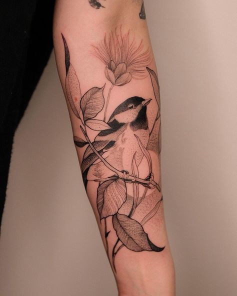 Karolina Skulska Tattoo on Instagram: “Delicate bird🌚 . . @tattoome.eu @emalla.official . . #skvlska #tattoo #tatuaż #krakowtattoo #polandtattoos #dotwork #fineline…” Botanical Bird Tattoo, Floral Bird Tattoo, Upper Arm Tattoo Ideas, Upper Arm Tattoos For Women, Arm Tattoo Ideas For Women, Chickadee Tattoo, Bird And Flower Tattoo, Botanical Tattoo Design, Bird Tattoo Sleeves