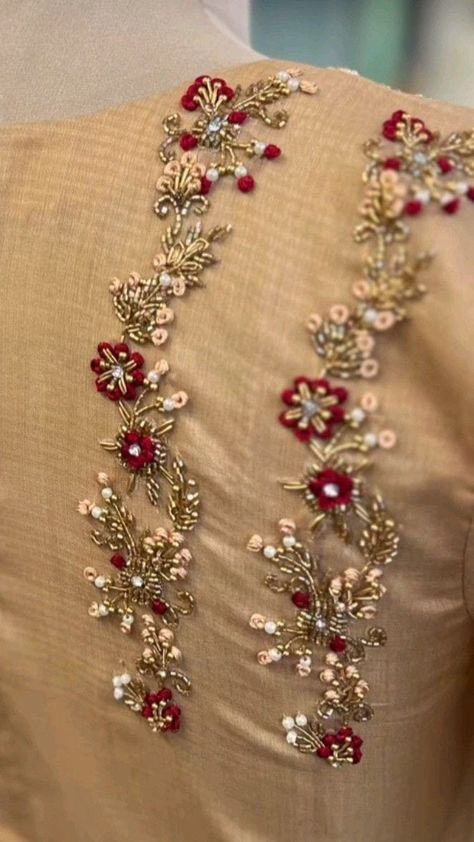 Hand Work Embroidery Blouse Neck Design, Latest Bridal Blouse Designs, Gold Work Embroidery, Simple Hand Embroidery Patterns, Latest Blouse Designs Pattern, Aari Blouse, Traditional Blouse Designs, Hand Beaded Embroidery, Cutwork Blouse Designs