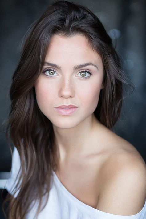 Poppy Drayton, Forget Her, Actor Headshots, Headshot Photography, Brunette Hair, Classic Hollywood, Beauty Face, Woman Face, Pretty People