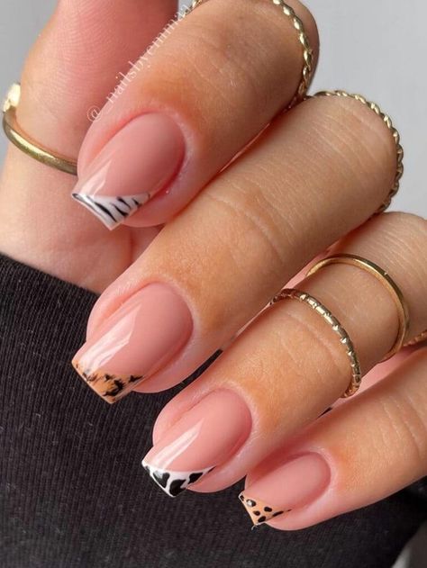 Various animal print side tips Nude Nails With Glitter, Dot Nail Art, Nude Nail Designs, Cute Nails For Fall, Ombre Nail Designs, Animal Print Nails, Short Nail Designs, Minimalist Nails, Chic Nails