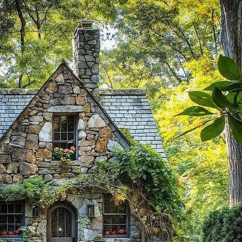 English Cottage Interiors Cozy, Fairytale Cottage Interiors, Stone Cottage Exterior, Stone Cottage House Plans, Stone Cottages Interior, Cobblestone Cottage, Stone Cottage Homes, Cottages Interiors, Rock Cottage